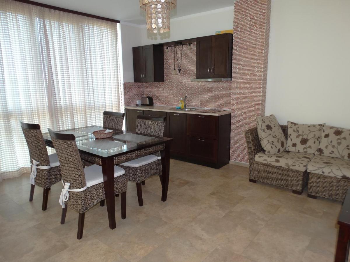 Chateau Del Marina Apart Complex 内塞伯尔 外观 照片